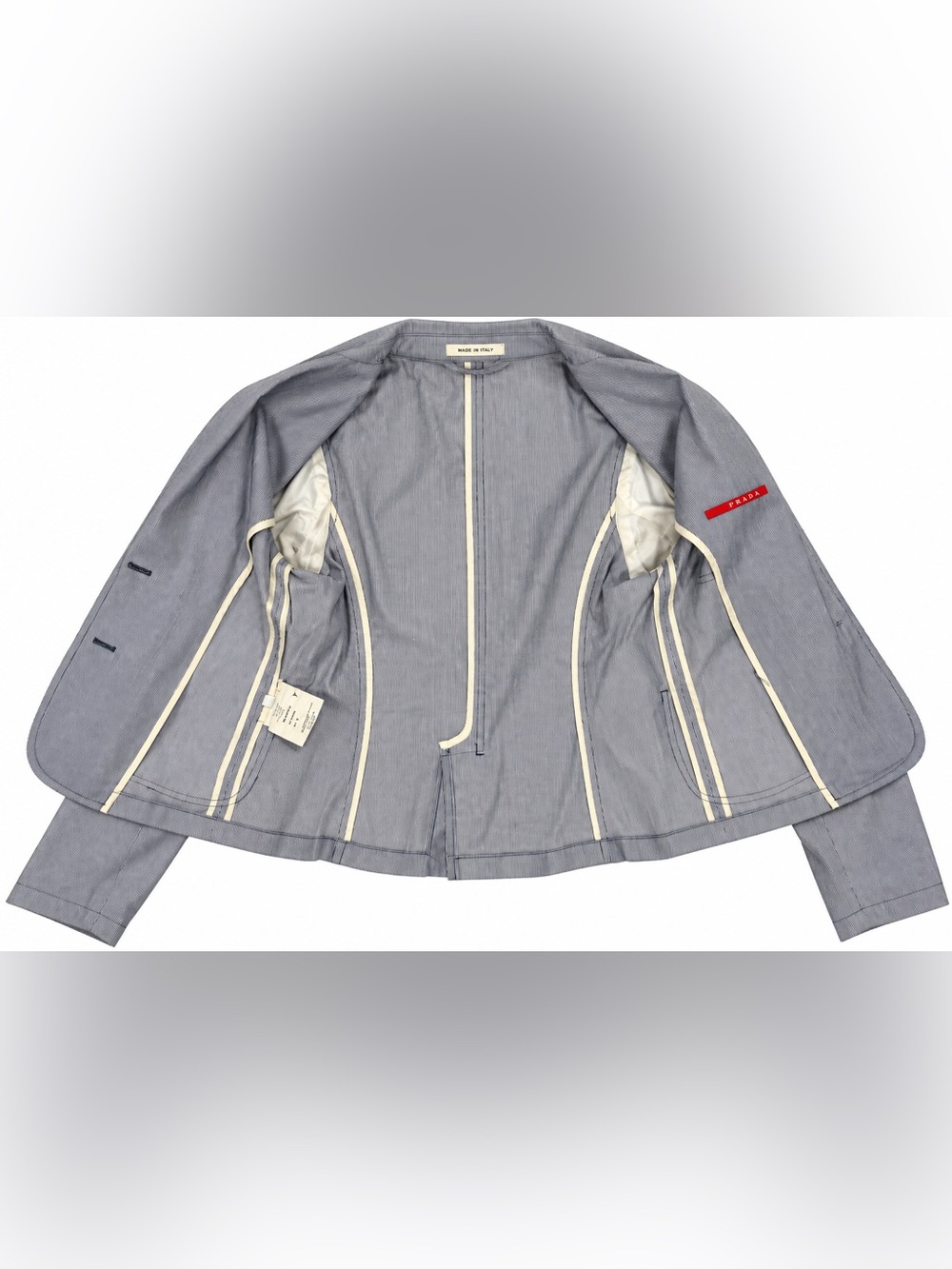 Prada Sports Blazer designed in Italy. Women’s Size 5. - Picture 4 of 5